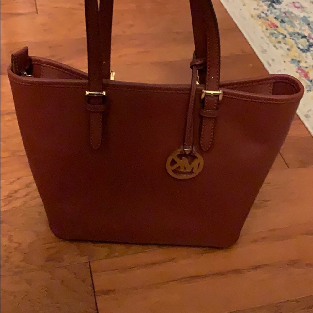 MK purse - Picture 4 of 8